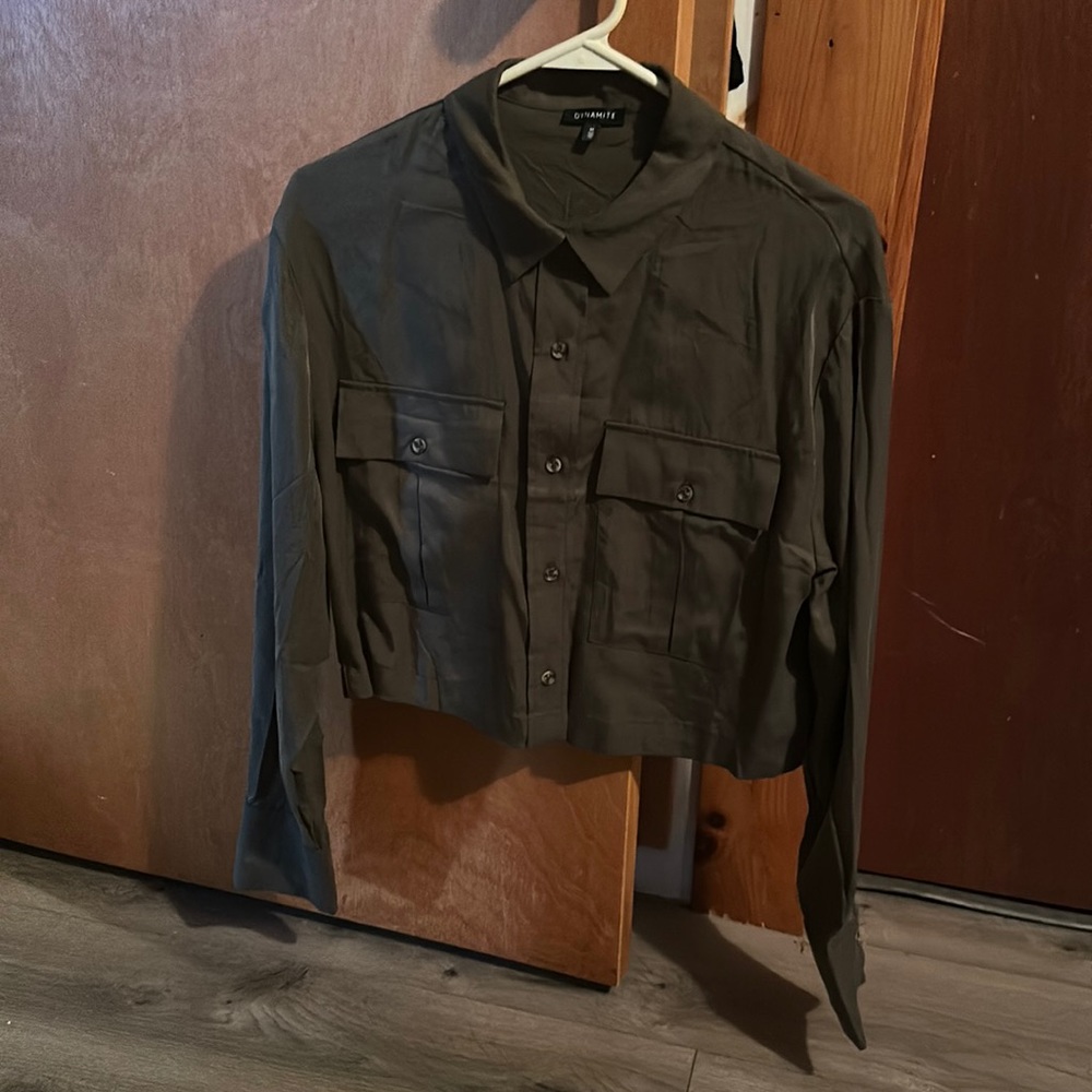 Long sleeve crop top